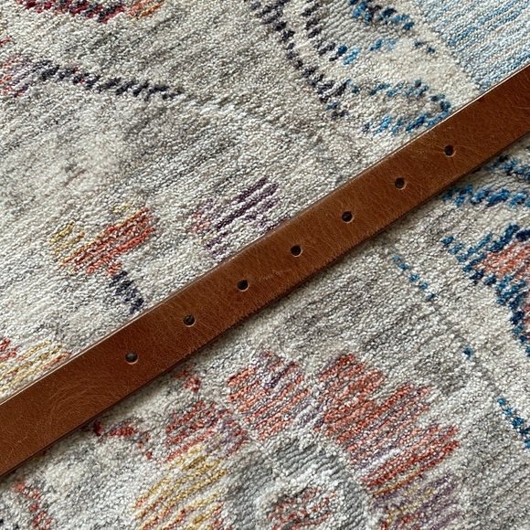 FOSSIL Women’s Size S Belt Genuine Leather Tan With Brass Buckle - Picture 3 of 7